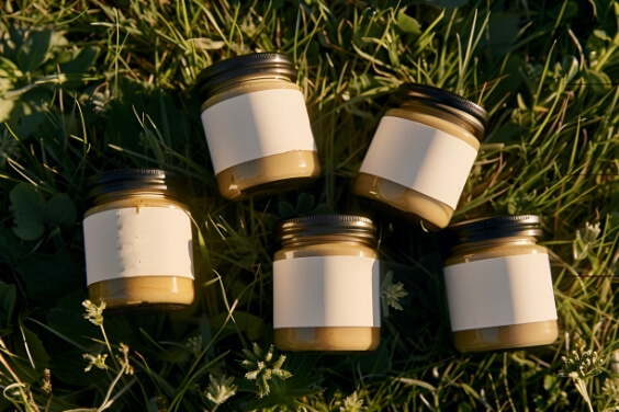 Wrap-around label on jar